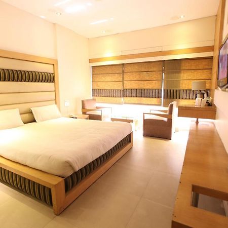 Hotel Landmark Chandīgarh Εξωτερικό φωτογραφία