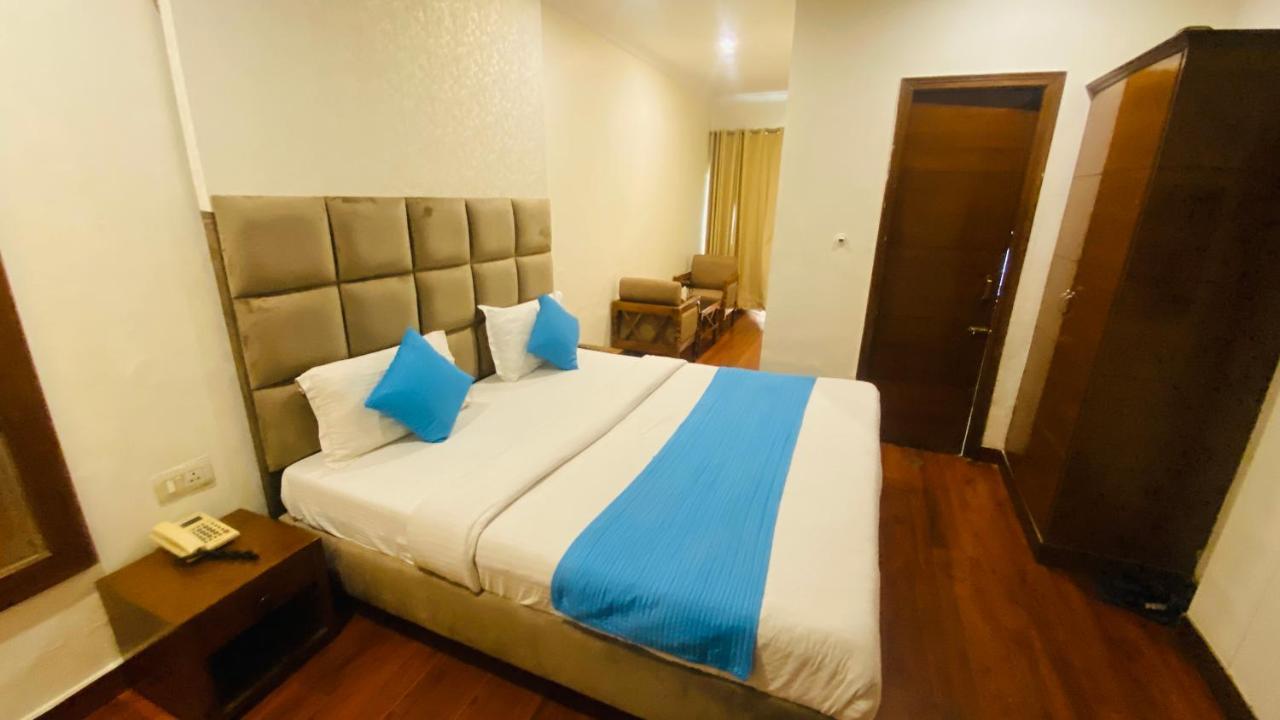 Hotel Landmark Chandīgarh Εξωτερικό φωτογραφία