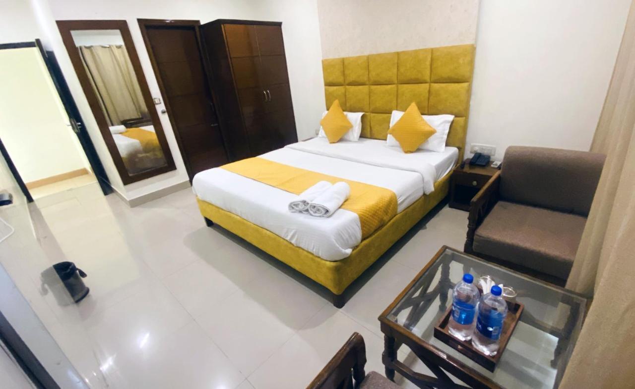 Hotel Landmark Chandīgarh Εξωτερικό φωτογραφία