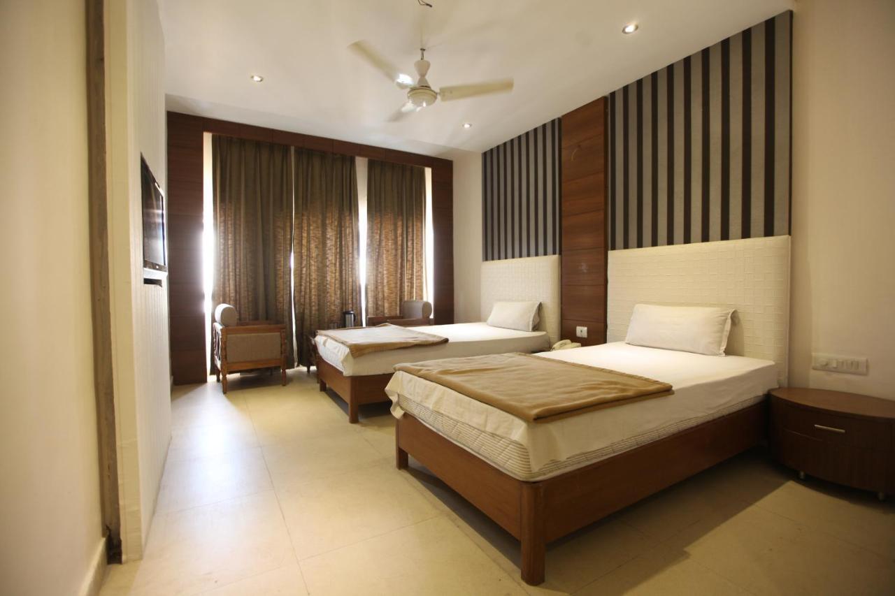 Hotel Landmark Chandīgarh Εξωτερικό φωτογραφία