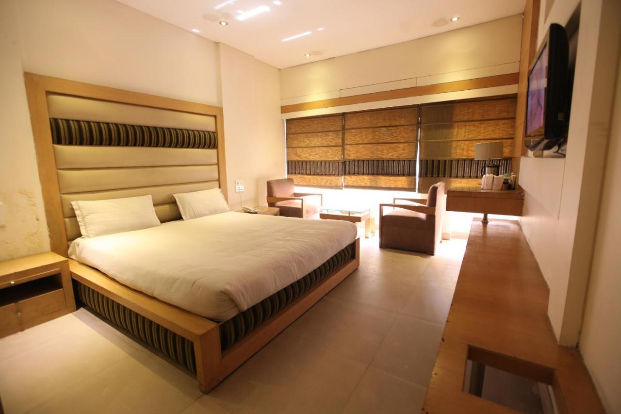 Hotel Landmark Chandīgarh Εξωτερικό φωτογραφία